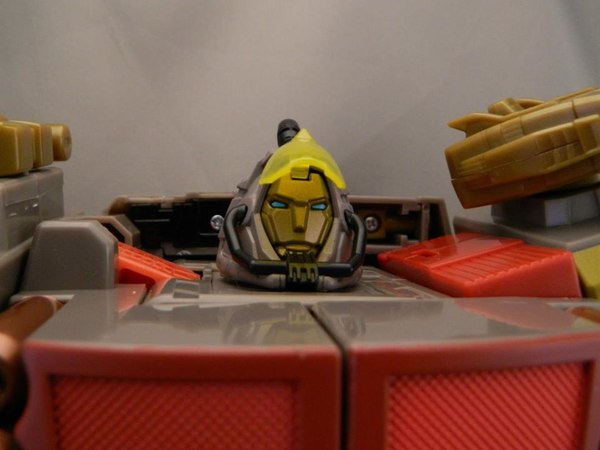 Transformers Year Of The Snake Platinum Edition Omega Supreme  (34 of 48)